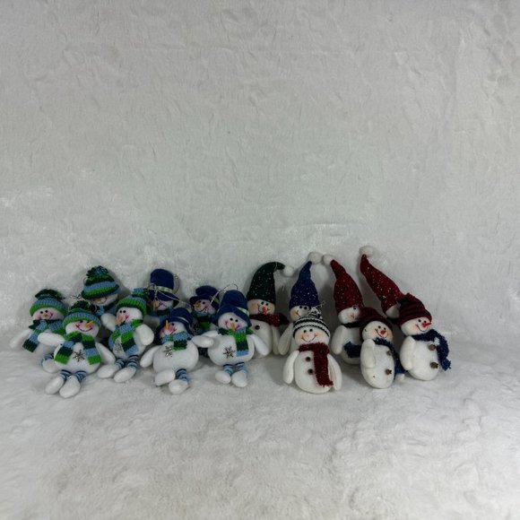 Set of 15 stuffed Snowmen Christmas ornaments Hats Scarves - Picture 2 of 5